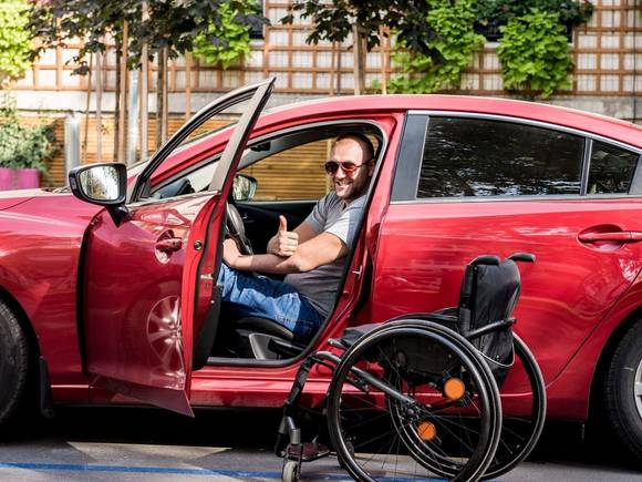 Інклюзивний електрокар. Звертайтесь у салон електрокарів Voltpark у Києві, щоб стати власником сучасного інклюзивного електрокара.