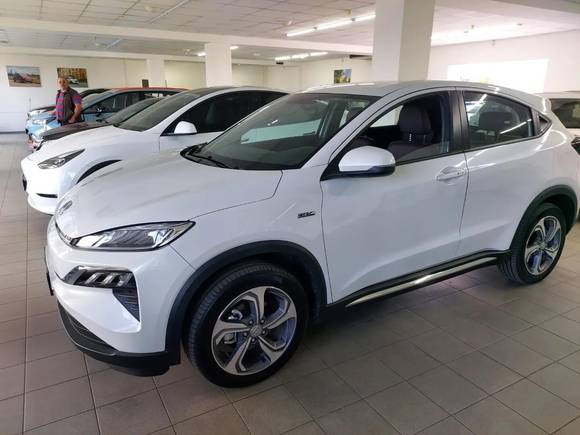 Електромобілі Honda: Моделі. Комплектації. Ціни. Купити електромобіль Ніссан в Києві і в Україні.