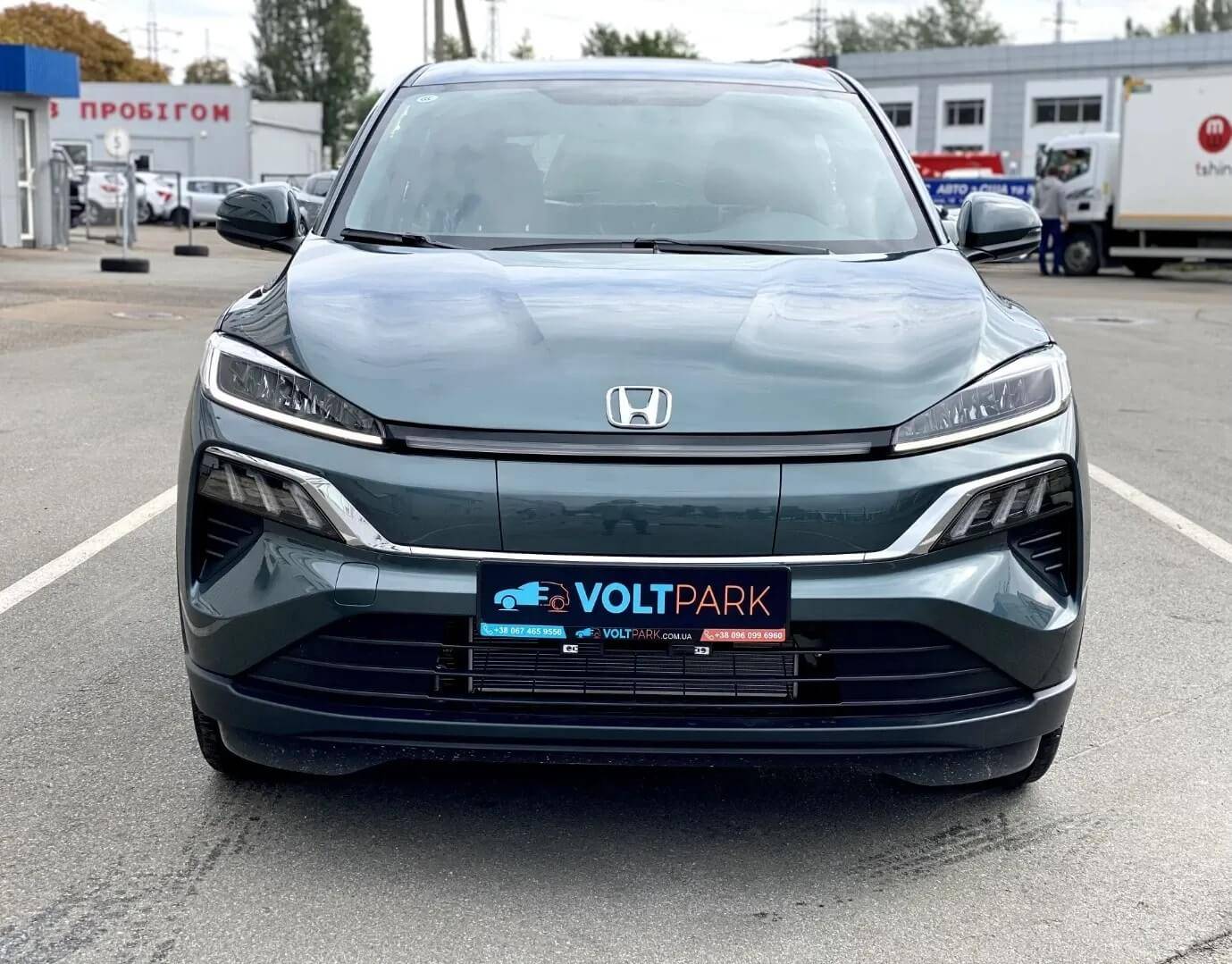 Електромобілі Honda: Моделі. Комплектації. Ціни. Купити електромобіль Ніссан в Києві і в Україні.