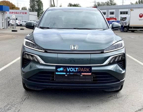 Електромобілі Honda: Моделі. Комплектації. Ціни. Купити електромобіль Ніссан в Києві і в Україні.