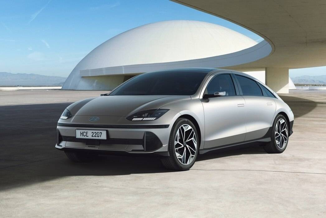 17 найкращих електромобілів 2023 року