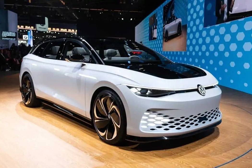 17 найкращих електромобілів 2023 року
